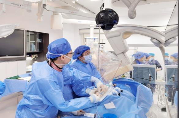 中国电信5G赋能智慧医疗 全球首个5GVR现代手术室落户厦心医院