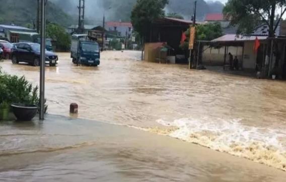 梦见大水淹路是什么意思 梦见大水淹路预示着什么