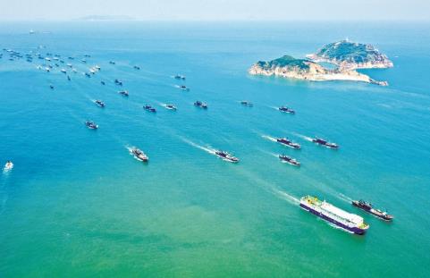 中国电信助力福建连江开渔节 确保渔船“开渔稳”